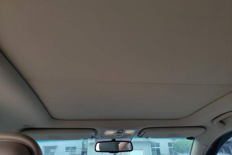 Used Kia Sorento 2013 2.4L 7-Seater Gasoline Supreme Edition Headliner