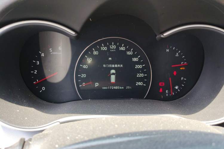 Used Kia Sorento 2013 2.2T 5-Seater Diesel Luxury Edition Instrument Cluster