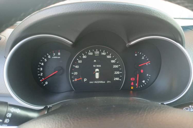 Used Kia Sorento 2013 2.4L 7-Seater Gasoline Luxury Version China IV Standard Instrument Cluster