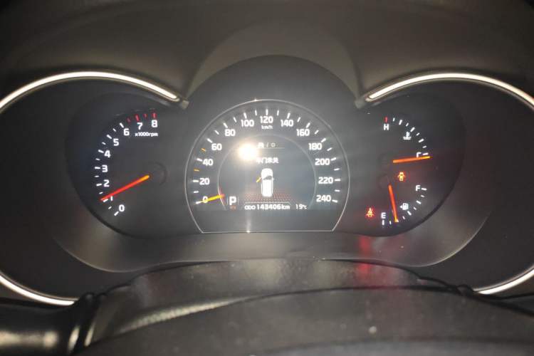 Used Kia Sorento 2013 2.4L 7-Seater Gasoline Luxury Version China IV Standard Instrument Cluster