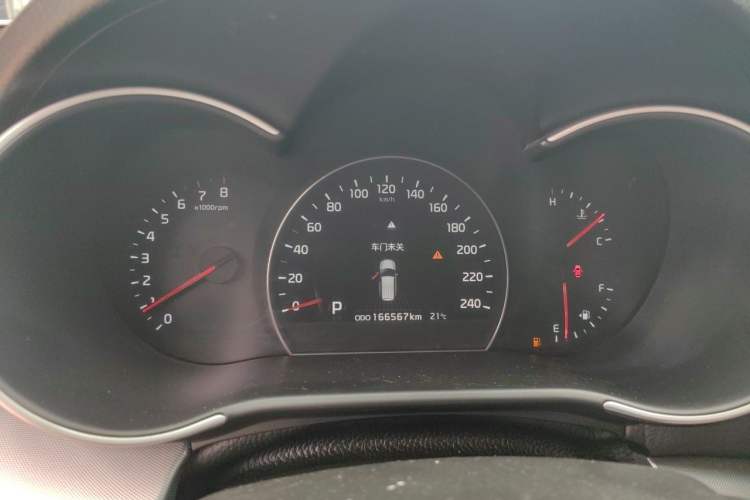 Used Kia Sorento 2013 2.4L 7-Seater Gasoline Supreme Edition Instrument Cluster