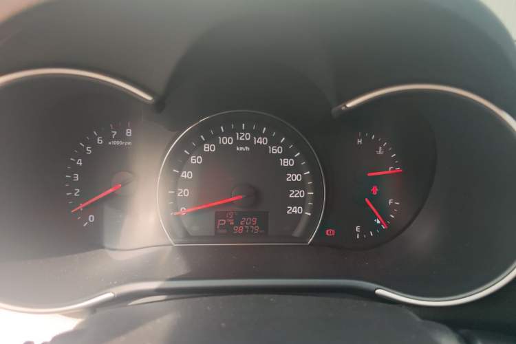 Used Kia Sorento 2013 2.4L 5-Seater Gasoline Comfort Edition Instrument Cluster