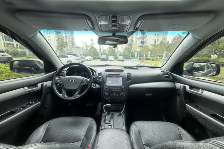 Used Kia Sorento 2013 2.4L 5-seat Gasoline Luxury Edition Interior 10