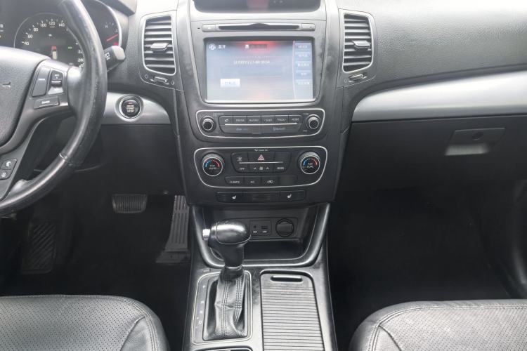 Used Kia Sorento 2013 2.4L 5-seat Gasoline Luxury Edition Interior 14
