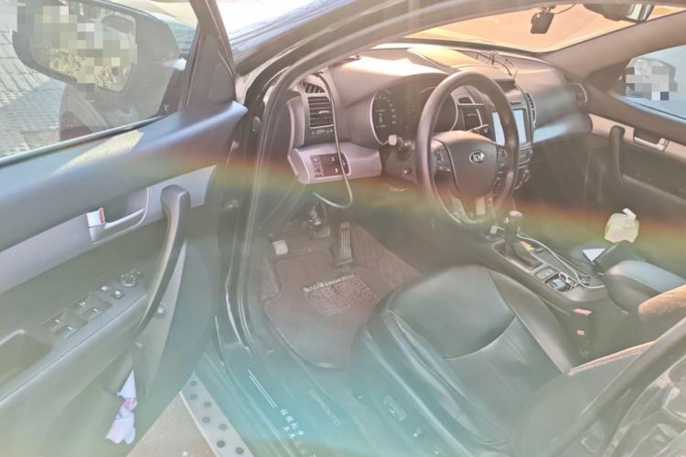 Used Kia Sorento 2013 2.2T 7-seat Diesel Luxury Edition Interior 3