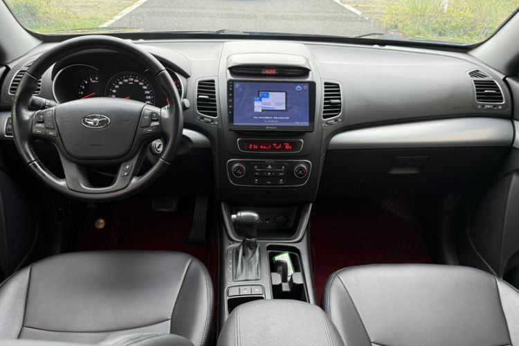 Used Kia Sorento 2013 2.2T 7-seat Diesel Comfort Edition Interior 5