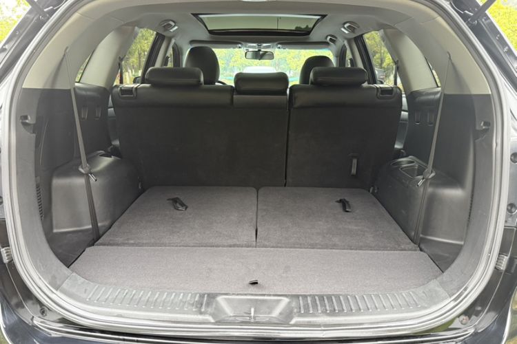 Used Kia Sorento 2013 2.2T 7-seat Diesel Comfort Edition Interior 6
