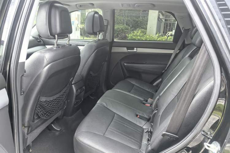 Used Kia Sorento 2013 2.4L 5-seat Gasoline Luxury Edition Interior 6
