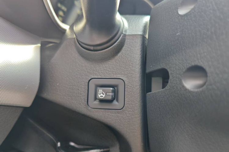 Used Kia Sorento 2013 2.4L 7-seat Gasoline Luxury Edition Interior 7