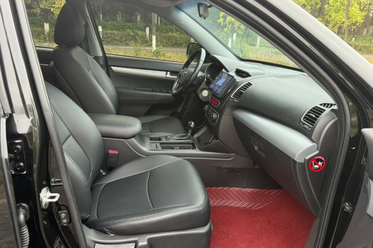 Used Kia Sorento 2013 2.2T 7-seat Diesel Comfort Edition Interior 9