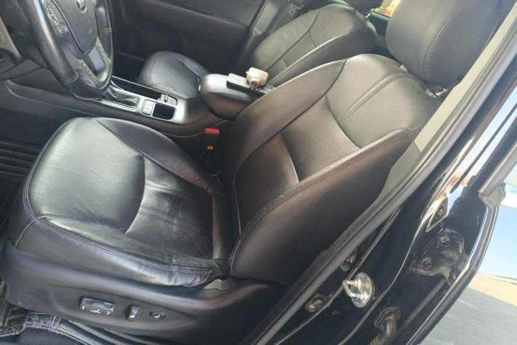 Used Kia Sorento 2013 2.4L 7-Seater Gasoline Luxury Version China IV Standard Left Front Seat