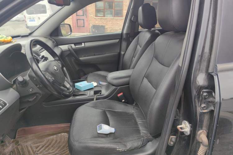 Used Kia Sorento 2013 2.4L 5-seat Gasoline Luxury Edition Left Front Seat