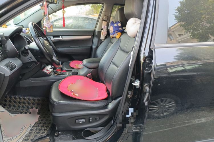Used Kia Sorento 2013 2.4L 5-seat Gasoline Luxury Edition Left Front Seat