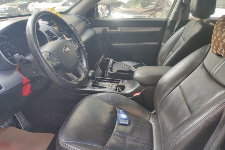 Used Kia Sorento 2013 2.4L 5-Seater Gasoline Supreme Edition China IV Standard Left Front Seat