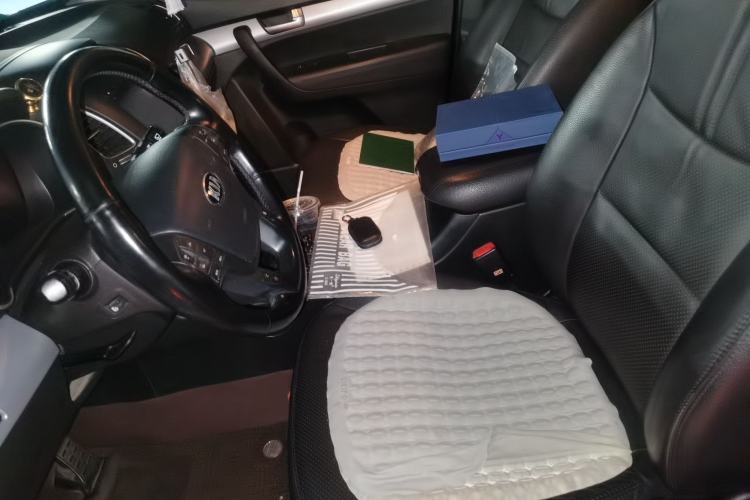 Used Kia Sorento 2013 2.4L 5-Seater Gasoline Supreme Edition Left Front Seat