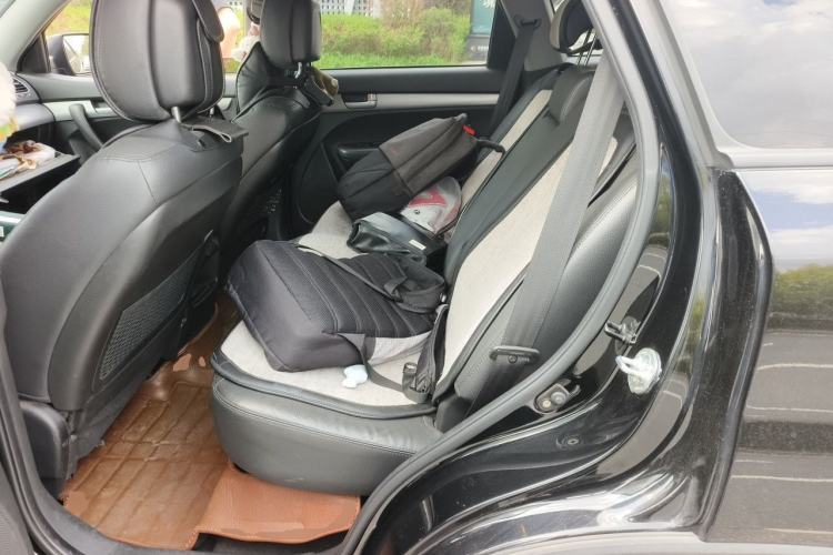 Used Kia Sorento 2013 2.4L 5-seat Gasoline Luxury Edition Left Rear Seat