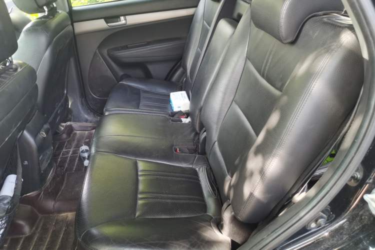 Used Kia Sorento 2013 2.4L 5-Seater Gasoline Supreme Edition China V Standard Left Rear Seat