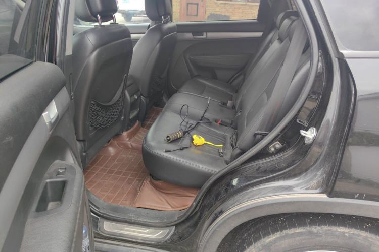 Used Kia Sorento 2013 2.4L 5-seat Gasoline Luxury Edition Left Rear Seat