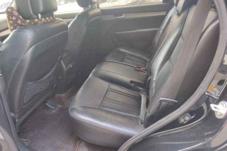 Used Kia Sorento 2013 2.4L 5-Seater Gasoline Supreme Edition China IV Standard Left Rear Seat