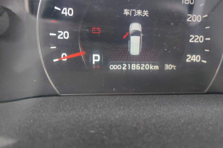 Used Kia Sorento 2013 2.4L 5-seat Gasoline Luxury Edition Odometer Close Up