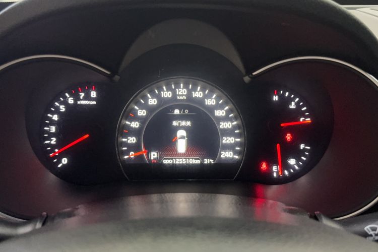 Used Kia Sorento 2013 2.4L 7-seat Gasoline Luxury Edition Odometer Close Up