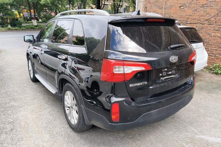 Used Kia Sorento 2013 2.4L 7-seat Gasoline Luxury Edition Rear Left 45 Deg