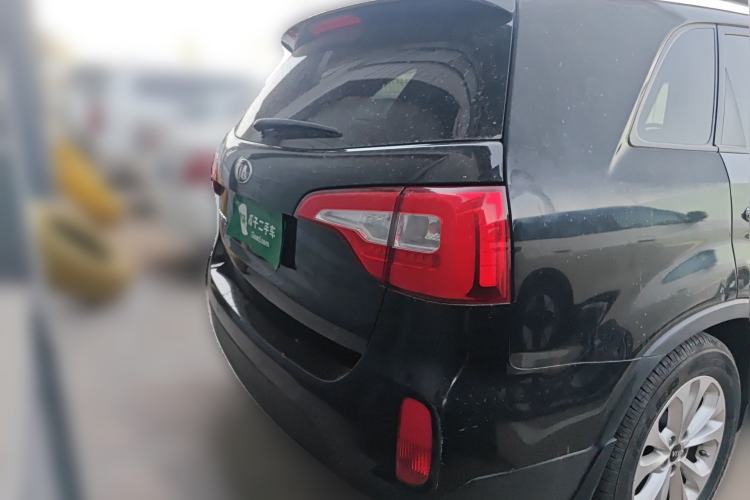 Used Kia Sorento  Rear