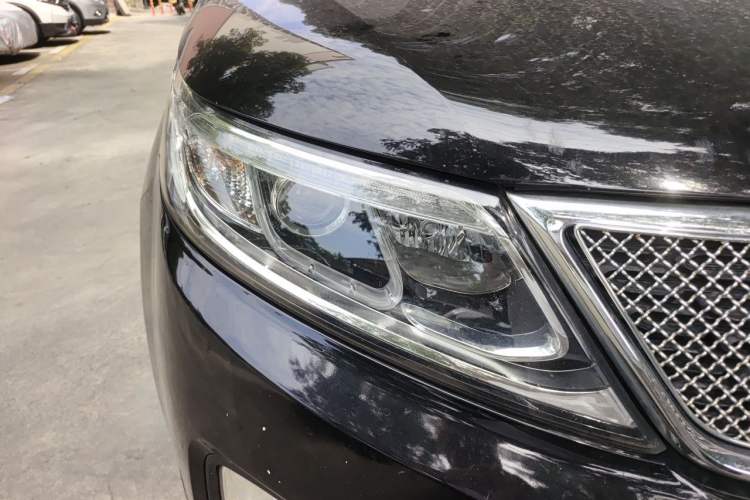 Used Kia Sorento 2013 2.2T 5-Seater Diesel Luxury Edition Right Front Headlight
