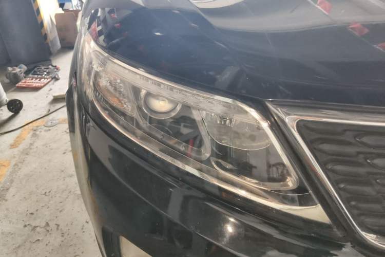 Used Kia Sorento 2013 2.4L 7-Seater Gasoline Comfort Edition China V Standard Right Front Headlight