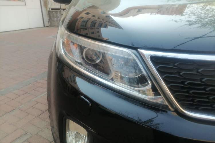Used Kia Sorento 2013 2.2T 5-Seater Diesel Supreme Edition Right Front Headlight