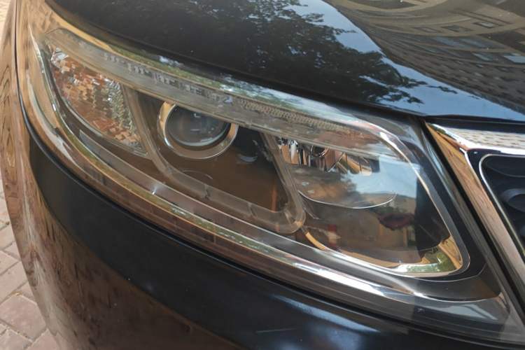 Used Kia Sorento 2013 2.2T 5-Seater Diesel Luxury Edition Right Front Headlight