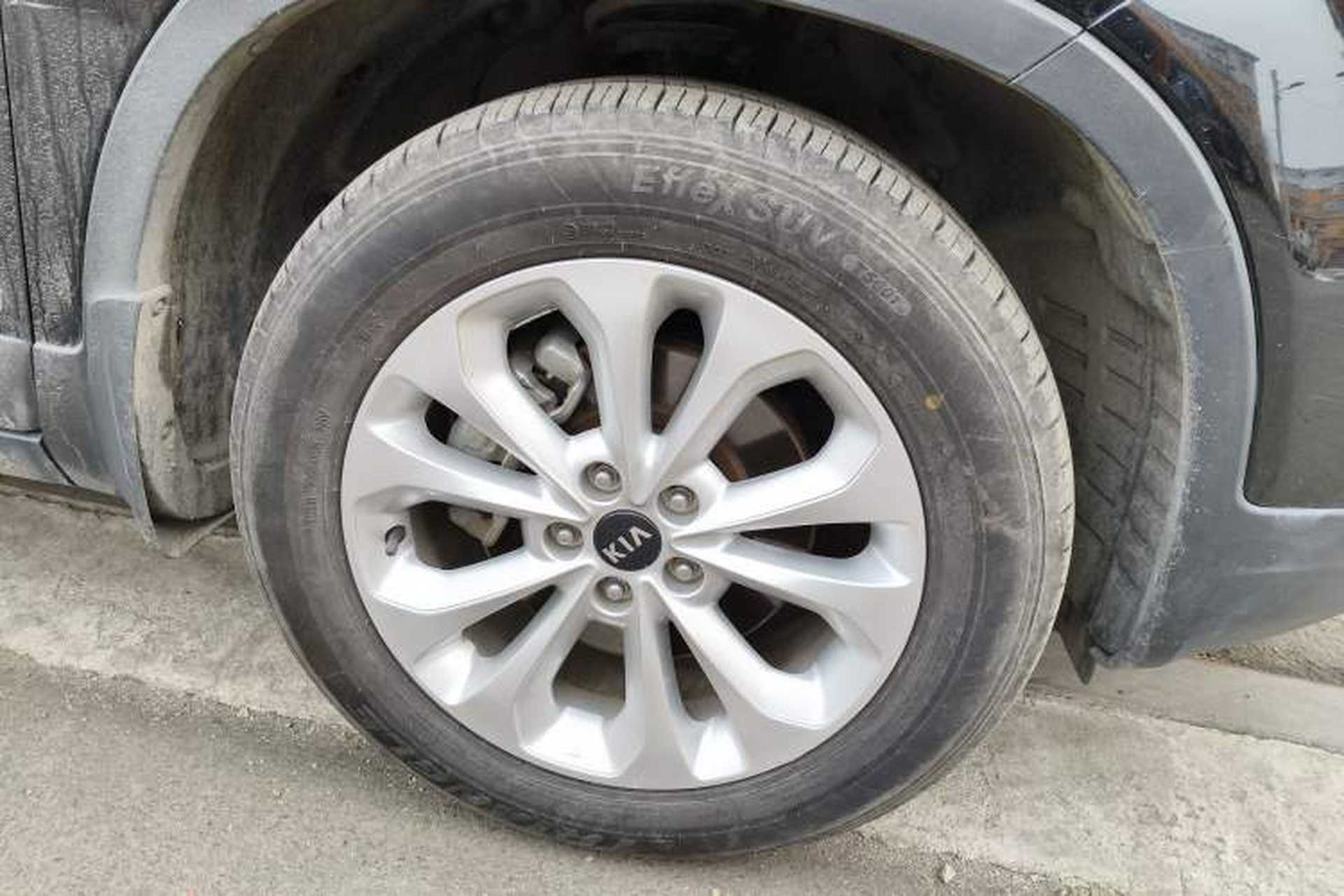 Used Kia Sorento 2013 2.4L 5-seat Gasoline Luxury Edition Right Front Wheel Hub