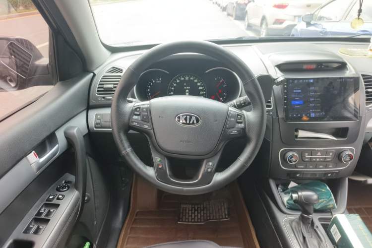 Used Kia Sorento 2013 2.4L 5-seat Gasoline Luxury Edition Steering Wheel