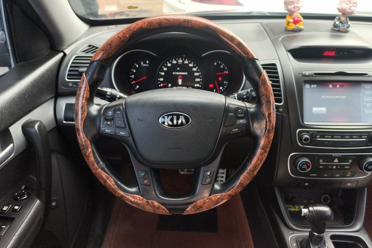 Used Kia Sorento 2013 2.2T 5-Seater Diesel Supreme Edition Steering Wheel