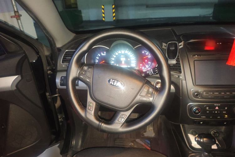 Used Kia Sorento 2013 2.2T 7-seat Diesel Luxury Edition Steering Wheel