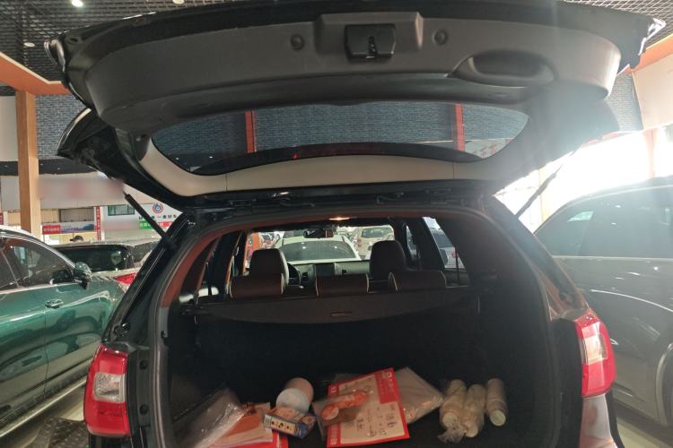 Used Kia Sorento 2013 2.4L 5-Seater Gasoline Comfort Edition China V Standard Trunk