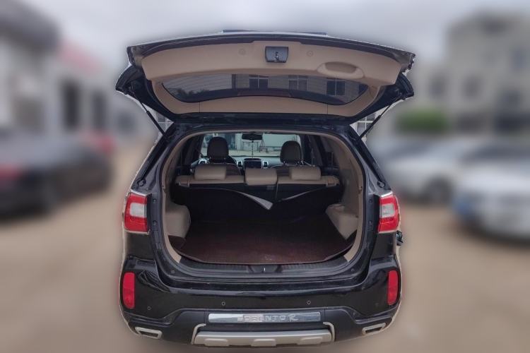 Used Kia Sorento 2013 2.4L 7-Seater Gasoline Supreme Edition Trunk