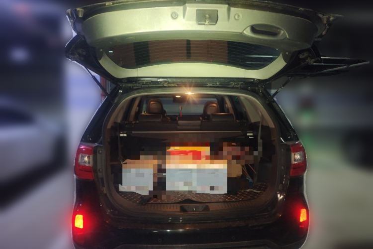 Used Kia Sorento 2013 2.2T 7-seat Diesel Luxury Edition Trunk