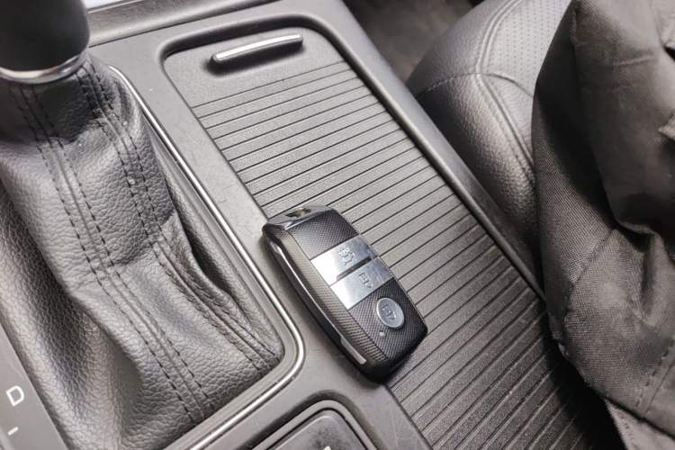 Used Kia Sorento 2013 2.2T 5-Seater Diesel Luxury Edition Vehicle Key