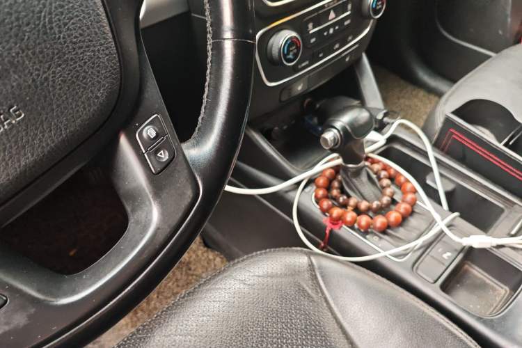 Used Kia Sorento 2013 2.4L 7-seat Gasoline Luxury Edition Vehicle Key