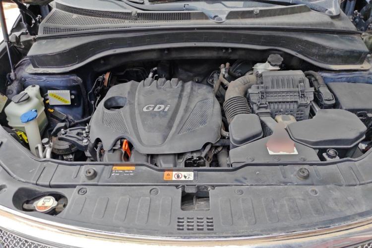 Used Kia Sorento 2013 2.4L 7-Seater Gasoline Comfort Edition China V Standard Engine Bay