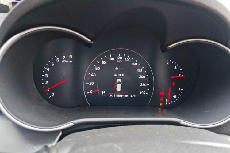 Used Kia Sorento 2013 2.4L 7-Seater Gasoline Comfort Edition China V Standard Instrument Cluster