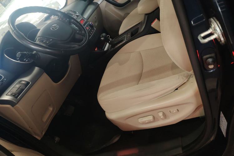 Used Kia Sorento 2013 2.4L 5-Seater Gasoline Comfort Version China IV Standard Left Front Seat