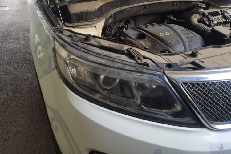 Used Kia Sorento 2013 2.4L 7-Seater Gasoline Luxury Version China IV Standard Right Front Headlight