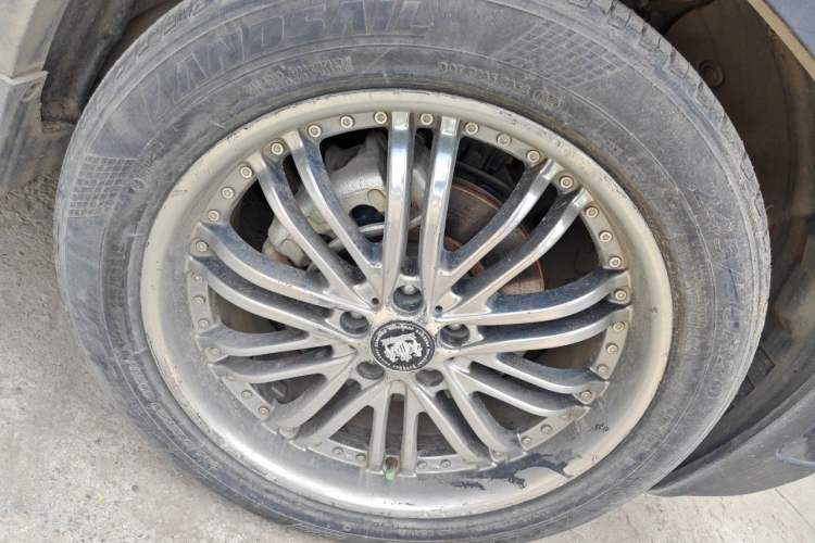 Used Kia Sorento 2013 2.4L 7-Seater Gasoline Comfort Edition China V Standard Right Front Wheel Hub