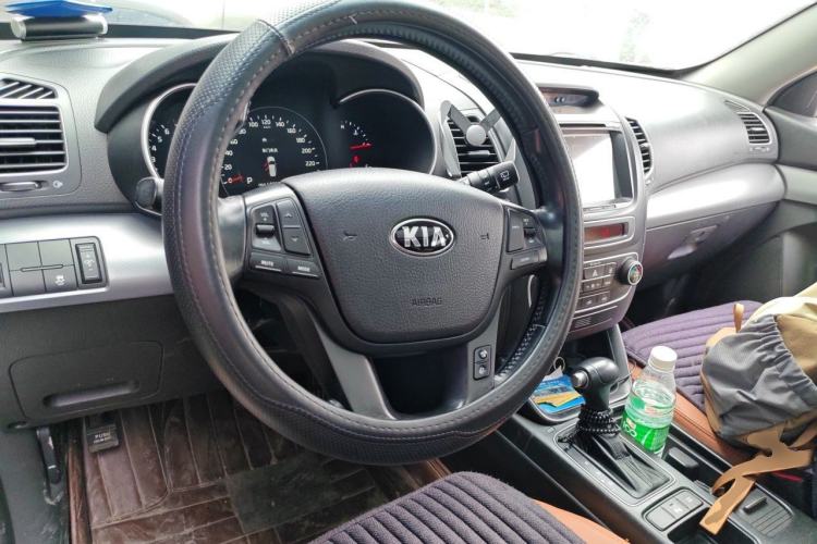 Used Kia Sorento 2013 2.4L 7-Seater Gasoline Comfort Edition China V Standard Steering Wheel
