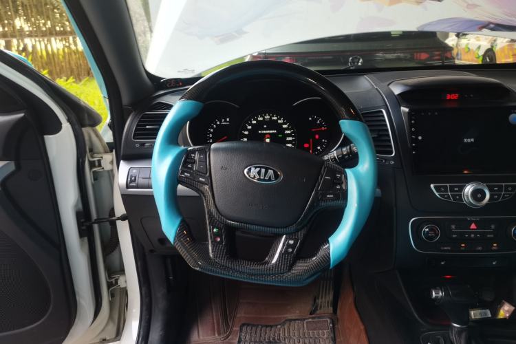 Used Kia Sorento 2013 2.4L 7-Seater Gasoline Luxury Version China IV Standard Steering Wheel