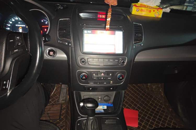 Used Kia Sorento 2013 2.4L 7-seat Gasoline Luxury Edition Audio And AC Panel