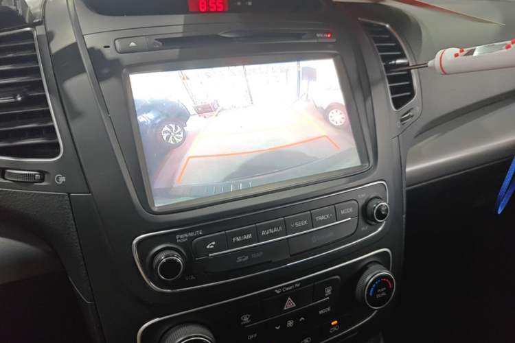Used Kia Sorento 2013 2.4L 5-seat Gasoline Luxury Edition Audio And AC Panel