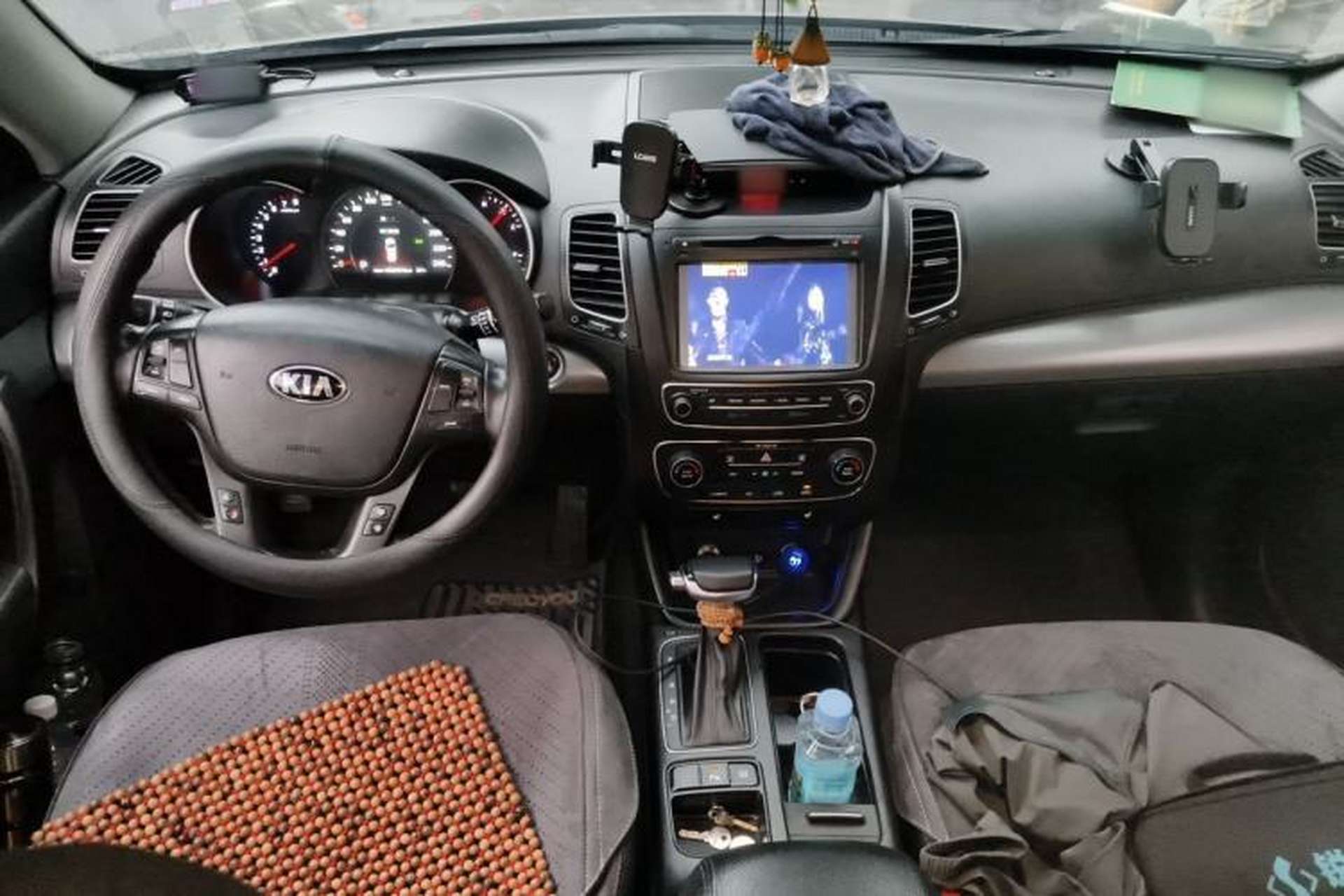 Used Kia Sorento 2013 2.4L 7-seat Gasoline Luxury Edition Center Console